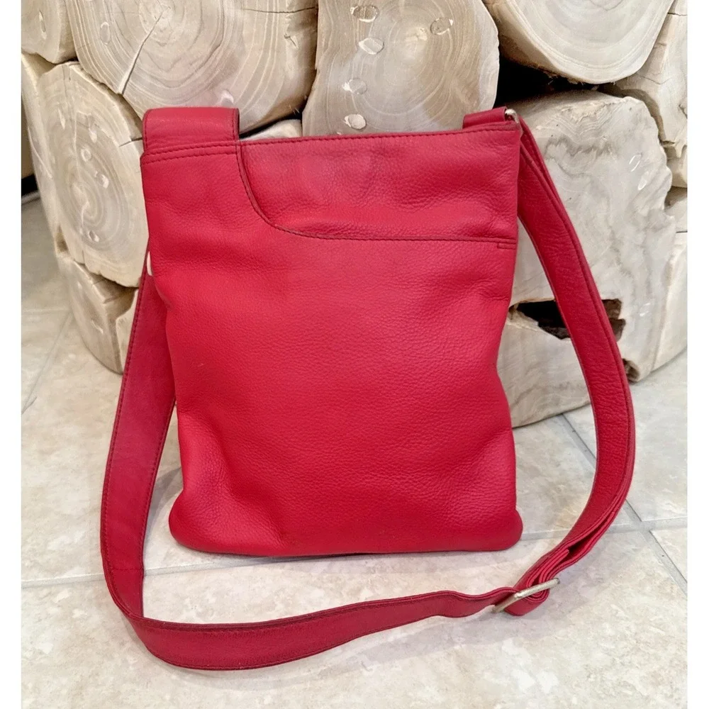 Radley Red Leather shoulder bag crossbody 9x10 outside inside pockets hangtag *
